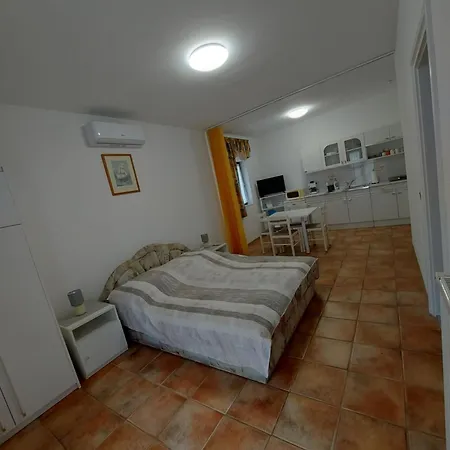Istvan Apartman